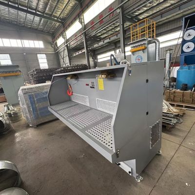 Industrieller Schleifstaubsammler Abwärtstisch mit Motor Metallpolieren Staubentfernungsplattform